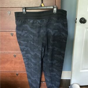 RBX Black Camouflage Capris